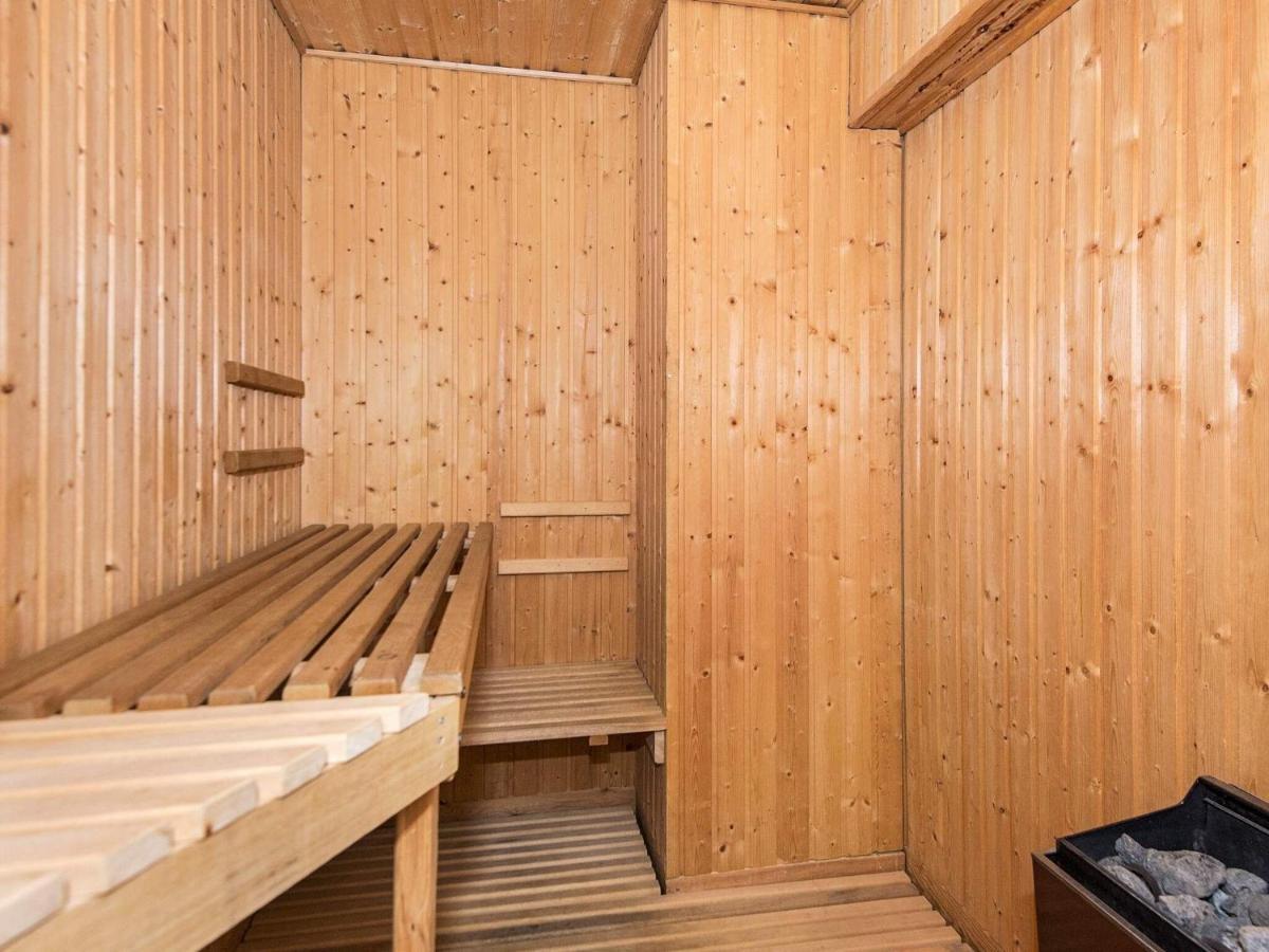 6 Person Holiday Home In Henne Хене Странд Екстериор снимка